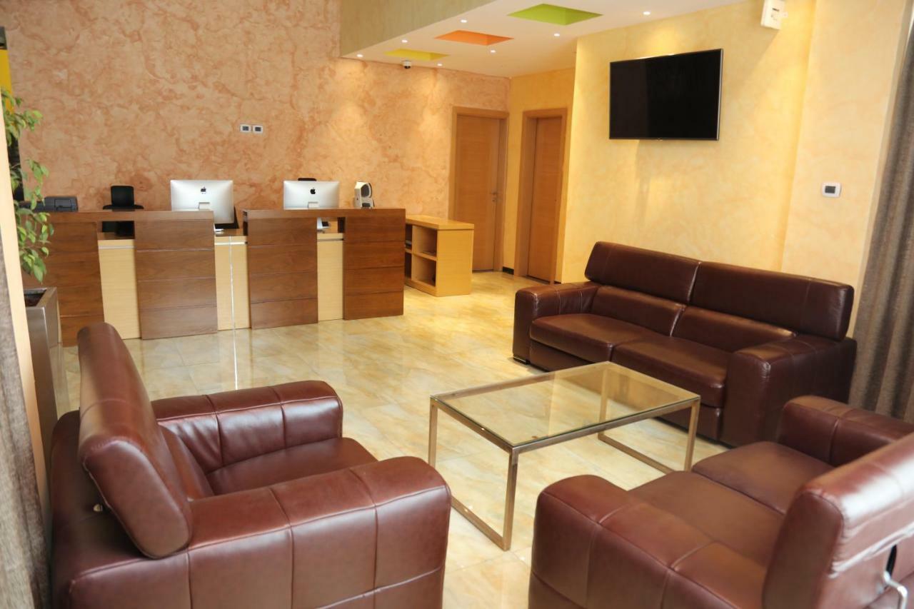 Vamos Addis Hotel Extérieur photo