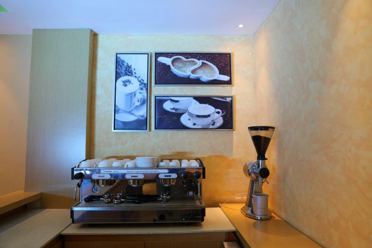 Vamos Addis Hotel Extérieur photo